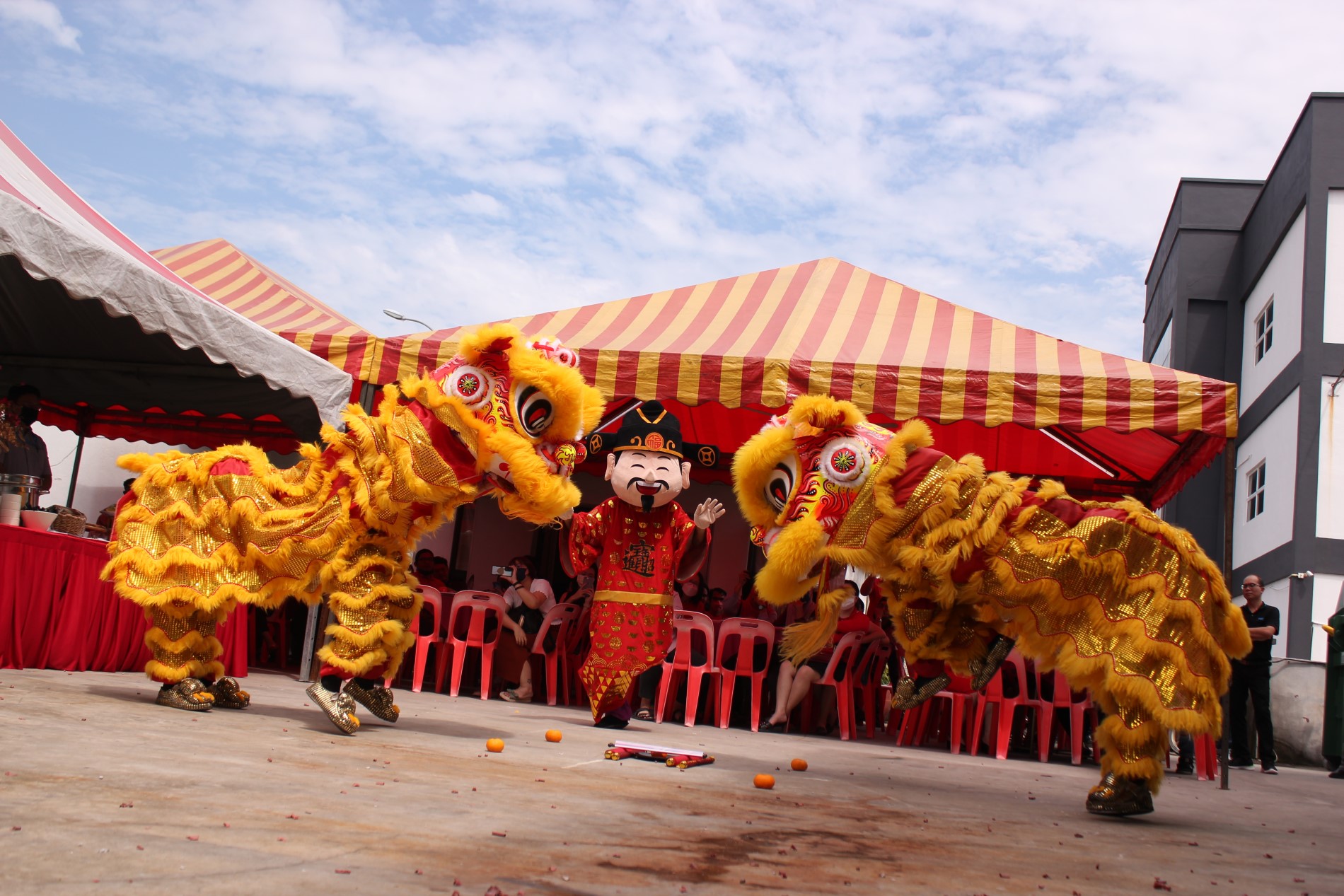 Chinese New Year Lunch and Lou Sang.