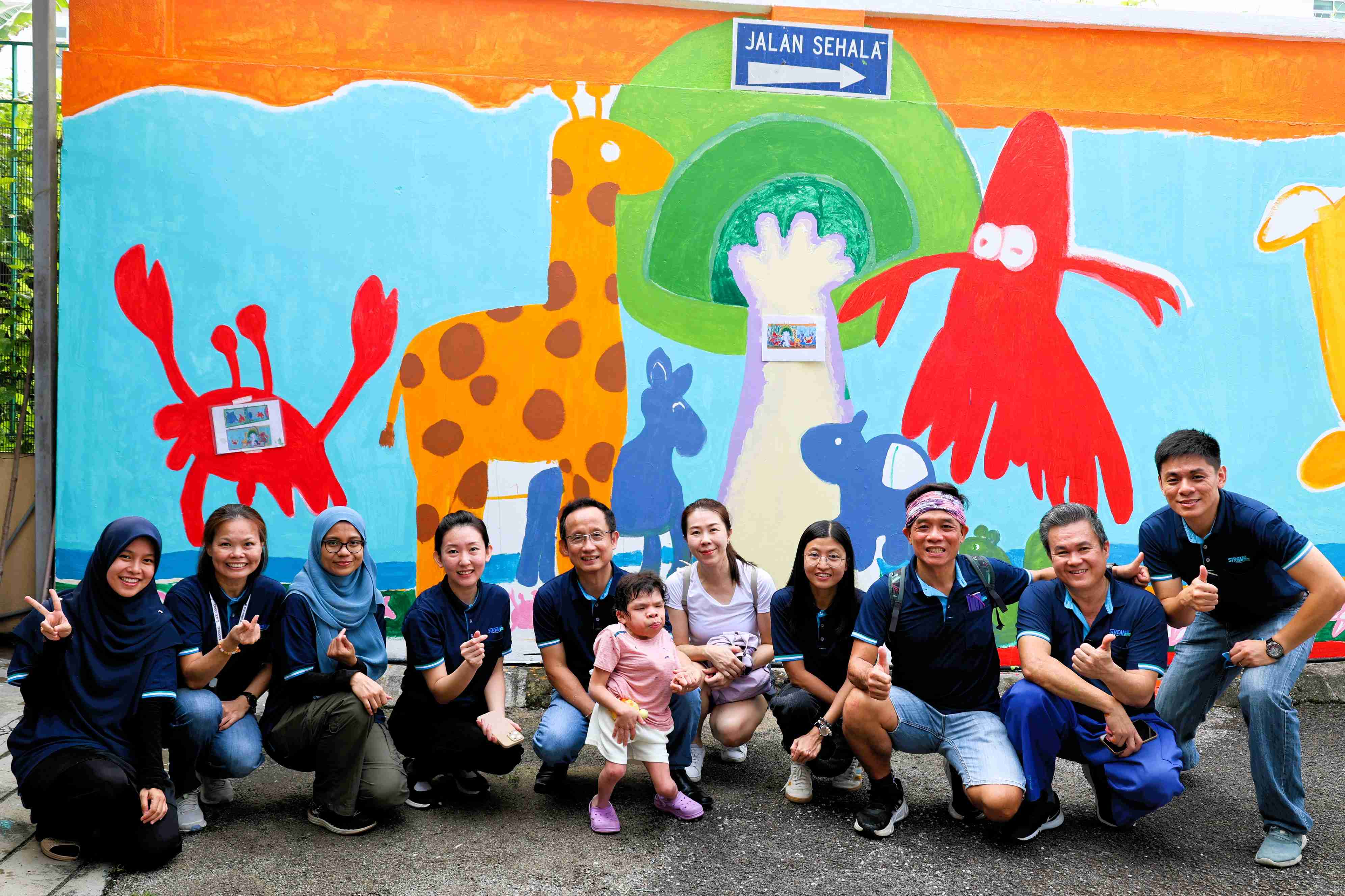 🎨💚 𝐏𝐚𝐢𝐧𝐭𝐢𝐧𝐠 𝐂𝐨𝐥𝐨𝐮𝐫𝐬, 𝐂𝐫𝐞𝐚𝐭𝐢𝐧𝐠 𝐒𝐦𝐢𝐥𝐞𝐬, 𝐚𝐧𝐝 𝐌𝐚𝐤𝐢𝐧𝐠 𝐚 𝐃𝐢𝐟𝐟𝐞𝐫𝐞𝐧𝐜𝐞