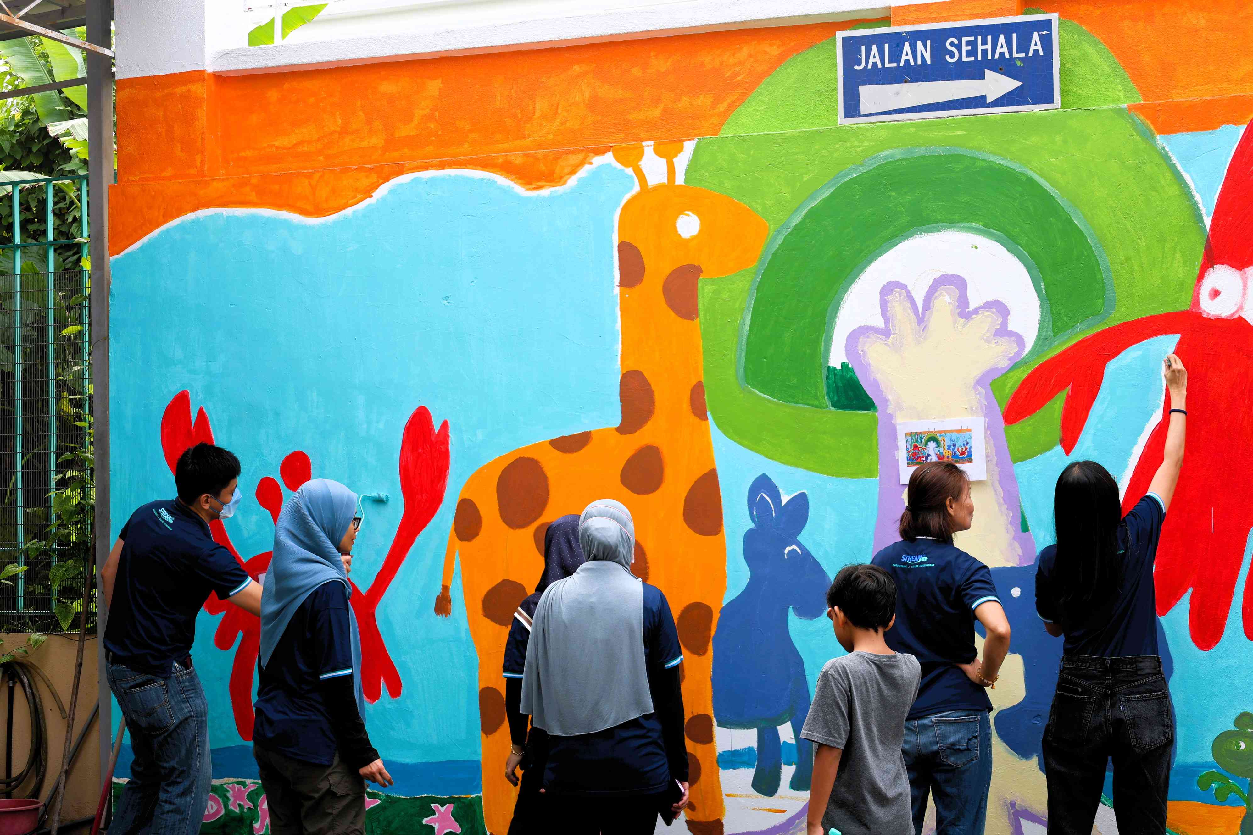 🎨💚 𝐏𝐚𝐢𝐧𝐭𝐢𝐧𝐠 𝐂𝐨𝐥𝐨𝐮𝐫𝐬, 𝐂𝐫𝐞𝐚𝐭𝐢𝐧𝐠 𝐒𝐦𝐢𝐥𝐞𝐬, 𝐚𝐧𝐝 𝐌𝐚𝐤𝐢𝐧𝐠 𝐚 𝐃𝐢𝐟𝐟𝐞𝐫𝐞𝐧𝐜𝐞